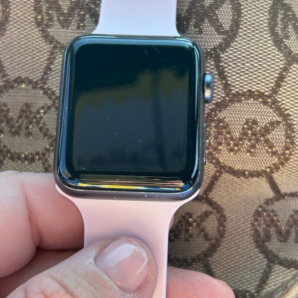 Apple Watch Series 3 42mm in black